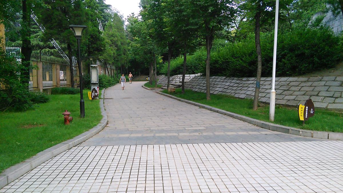 投稿时间:2016-06-24 10:35:04 许昌西湖公园位于河南省许昌市魏都区