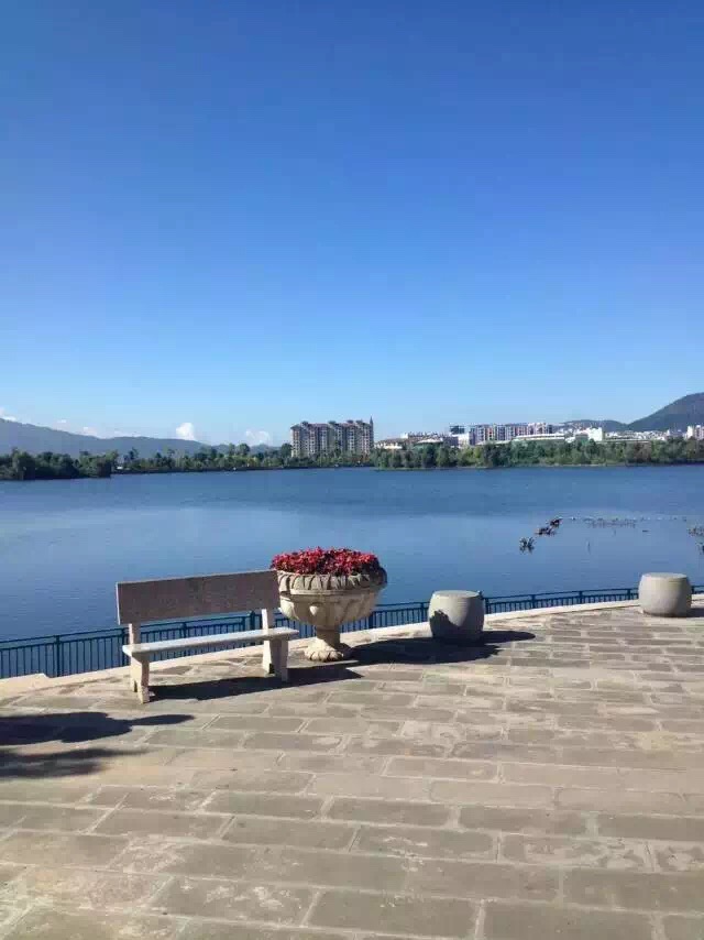 魅力腾冲---欢乐湖公园