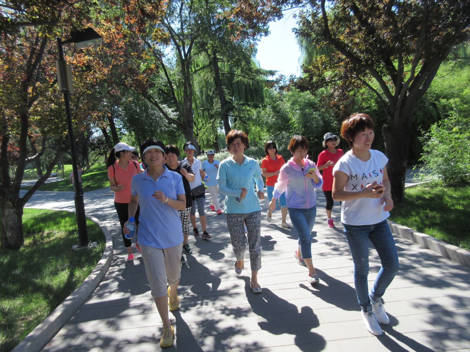 首届"万步有约"发现健走场地活动投稿平台