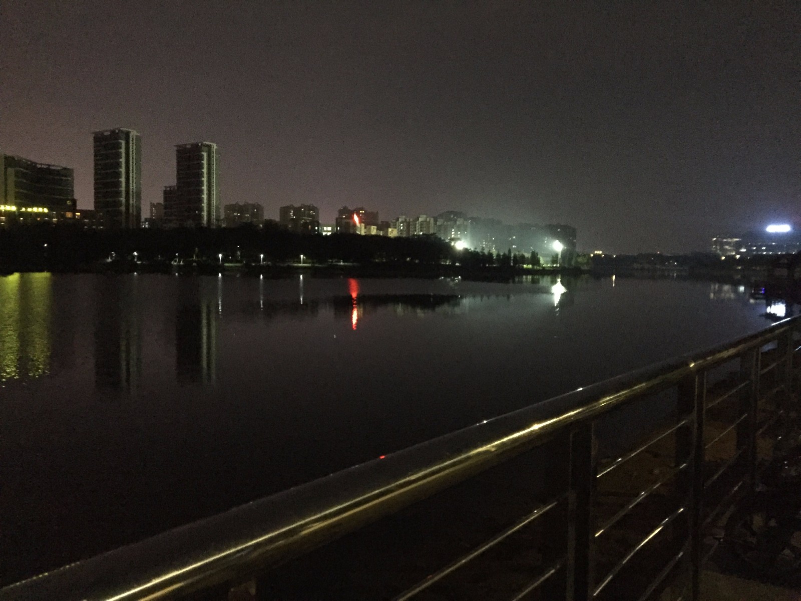 广东省东莞市松山湖月荷湖公园