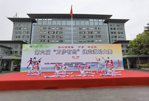 6ff1f5eef459c6bcb0589bebdefedea.jpg