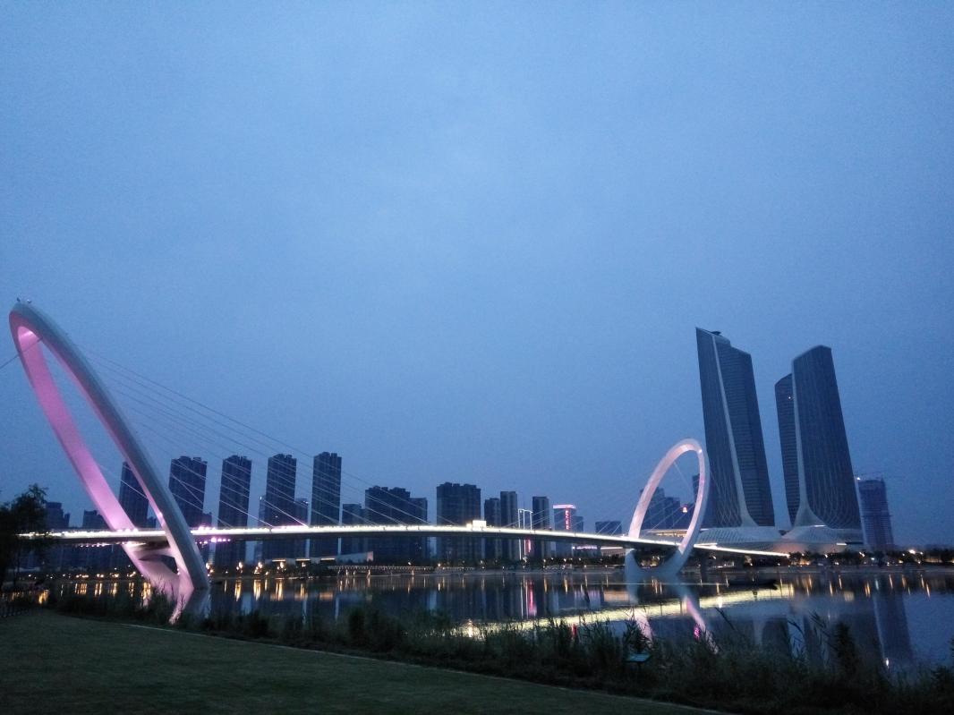 南京眼——青奥步行桥