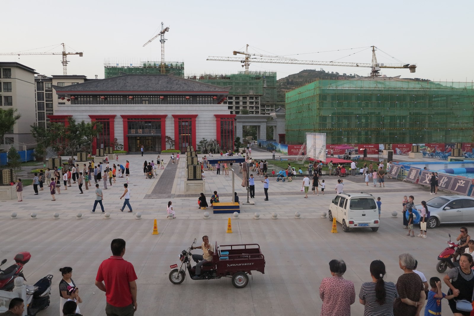 陇县上河郡健走步道