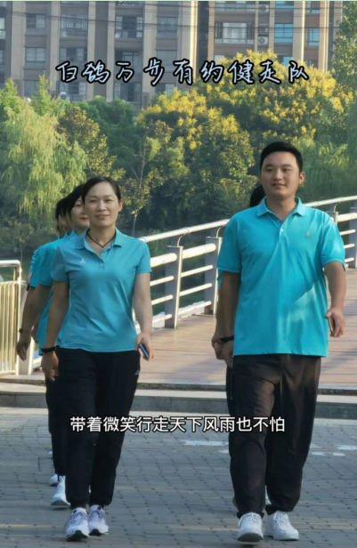 郭灵灵1.png